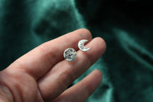 Load image into Gallery viewer, Phases of the moon earrings