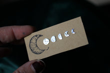 Load image into Gallery viewer, Phases of the moon earrings